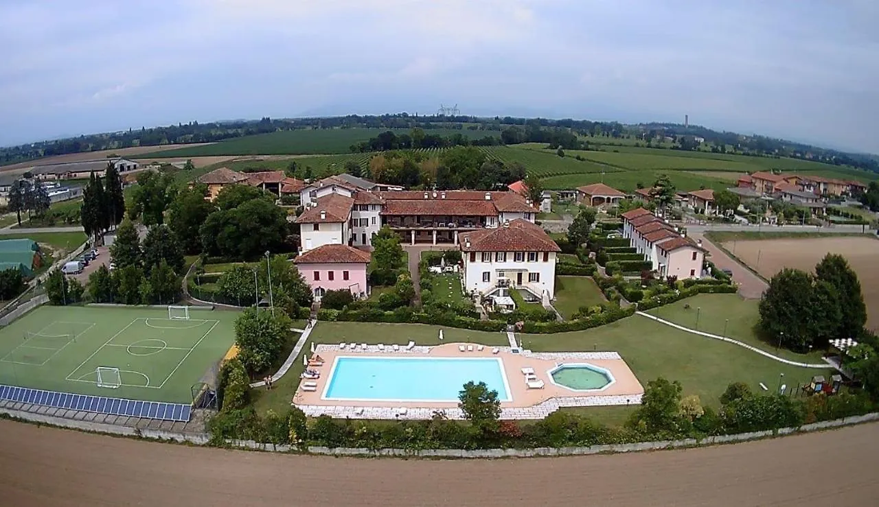 Holiday home Designcontrodesign Villa Desenzano del Garda