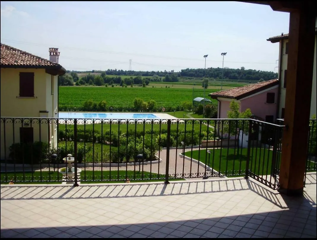 Designcontrodesign Villa Desenzano del Garda Italy