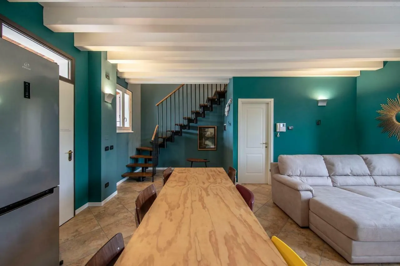 Designcontrodesign Villa Desenzano del Garda 0*,