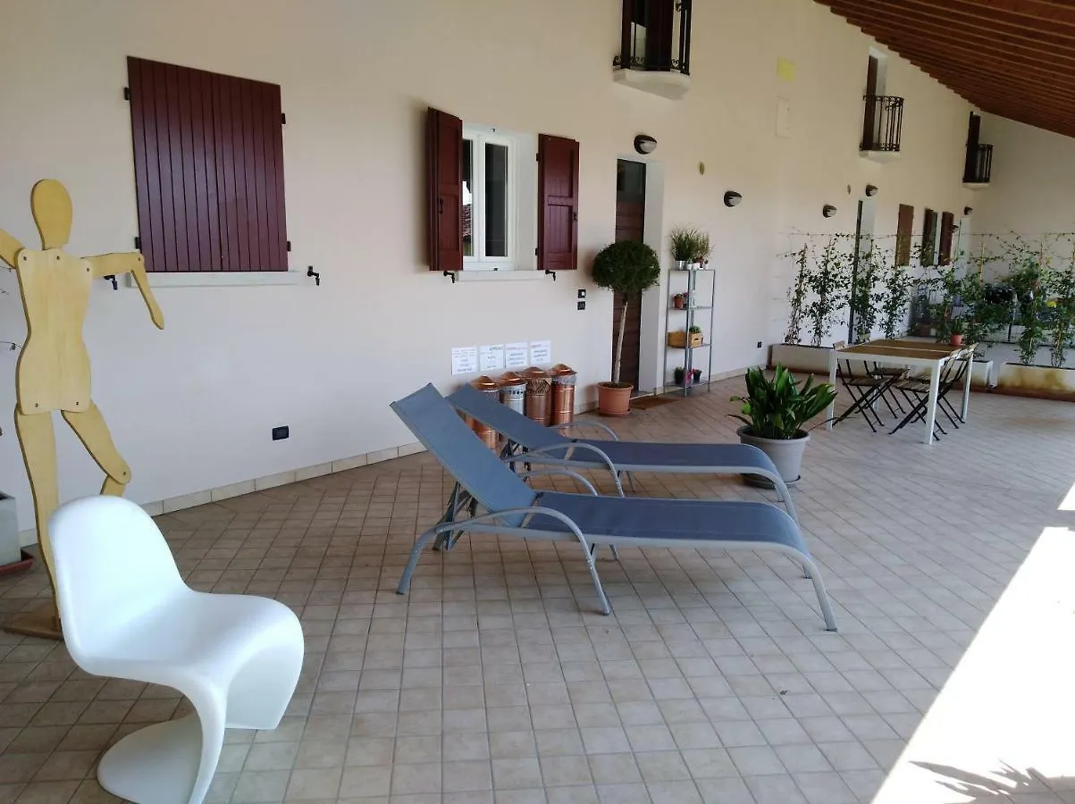 Designcontrodesign Villa Desenzano del Garda 0*,  Italy